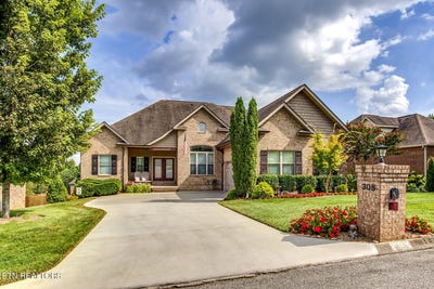 /international/us/305-kennesaw-lane-lenoir-city-tn-110101429444/