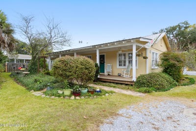 /international/us/321-state-street-bay-saint-louis-ms-110103756047/