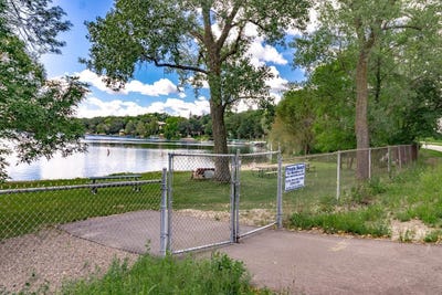 /international/us/3431-kent-street-shoreview-mn-110108615839/