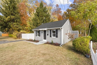 /international/us/210-handel-road-east-hartford-ct-110107155939/