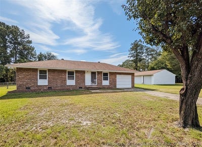 /international/us/215-lakeview-drive-spring-lake-nc-110120518166/