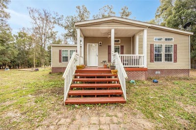 /international/us/1085-state-road-100-florahome-fl-110105068895/