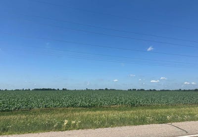/international/us/1220-road-17-york-ne-110100752670/
