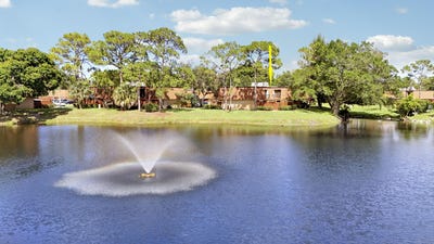 /international/us/1511-15th-lane-greenacres-fl-110108687239/