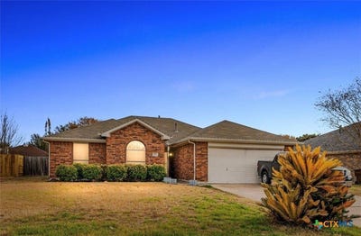 /international/us/512-mockingbird-lane-lockhart-tx-110106845779/
