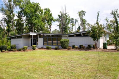 /international/us/96-n-gill-st-hazlehurst-ga-110110175043/