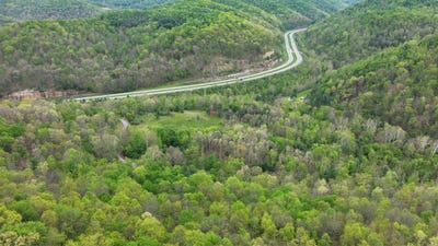 /international/us/100-polemic-run-road-little-birch-wv-110107810469/
