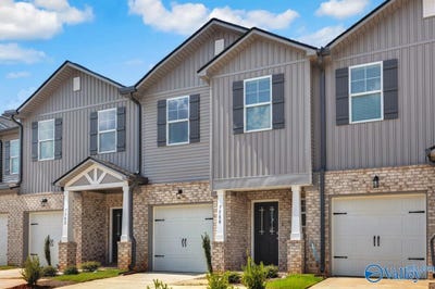/international/us/7580-discovery-point-drive-huntsville-al-110109268909/