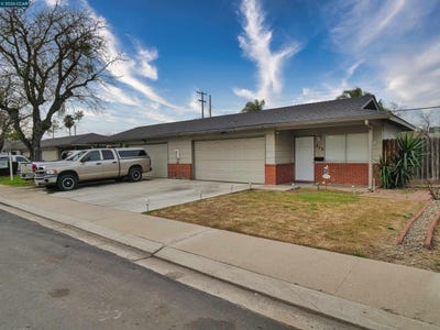 /international/us/213-kingston-lane-modesto-ca-110109134683/