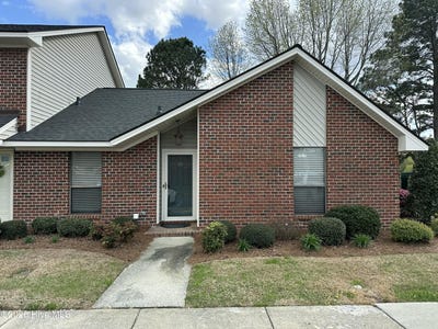 /international/us/50-upton-drive-greenville-nc-110106849632/