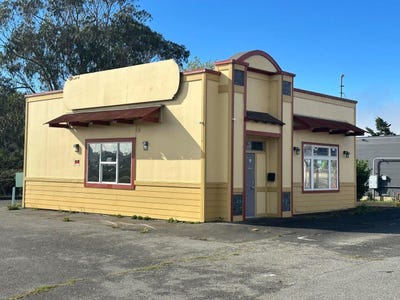 /international/us/2228-4th-street-eureka-ca-110100409228/