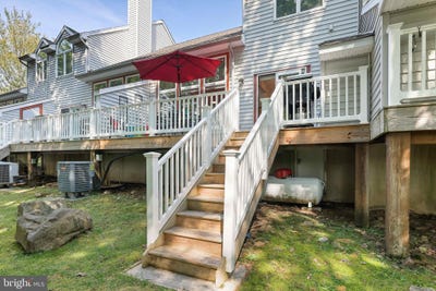 /international/us/78-laurelwoods-drive-lake-harmony-pa-110100515961/