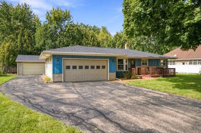 /international/us/1011-s-bluemound-drive-appleton-wi-110120119437/