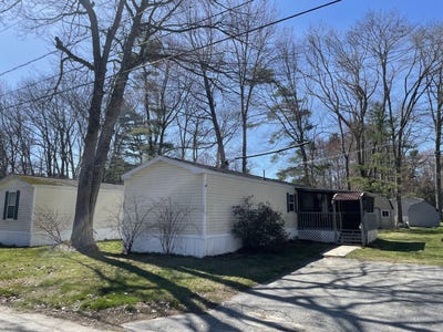 /international/us/31-primrose-lane-brunswick-me-110107694896/