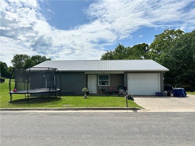 /international/us/104-clive-berryville-ar-110108492618/