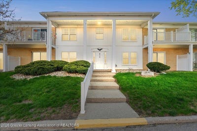 /international/us/3333-moores-river-drive-lansing-mi-110107631634/
