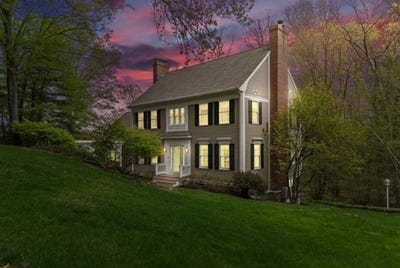 /international/us/151-river-rd-west-newbury-ma-110099385833/
