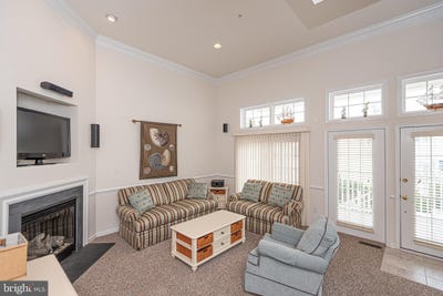/international/us/12461-coastal-marsh-drive-berlin-md-110101264811/