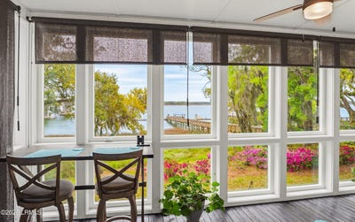/international/us/10-riverwind-drive-port-royal-sc-110106703207/