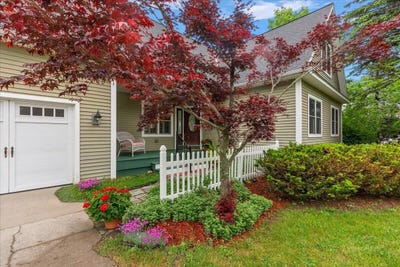 /international/us/3162-greenfield-drive-petoskey-mi-110109023991/