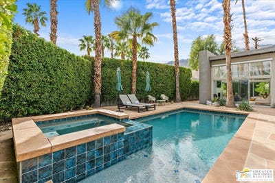 /international/us/641-dunes-ct-palm-springs-ca-110107763090/