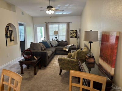 /international/us/7101-joy-st-pensacola-fl-110108205325/