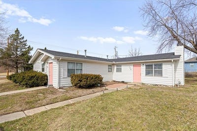 /international/us/104-e-sunrise-drive-belton-mo-110105975530/