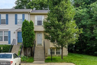 /international/us/13900-winding-ridge-lane-centreville-va-110108399579/