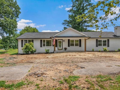 /international/us/17390-huntsville-brownsferry-rd-athens-al-110100899933/