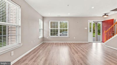 /international/us/208-monarch-court-warwick-twp-pa-110120037525/