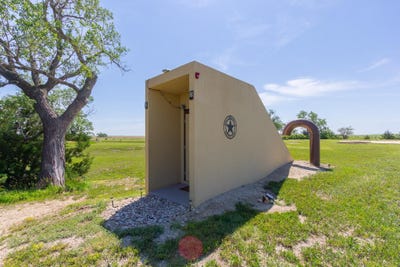 /international/us/1441-n-260th-rd-lincoln-ks-110100718410/
