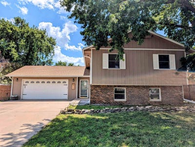 /international/us/512-oaklane-st-mcpherson-ks-110100075342/