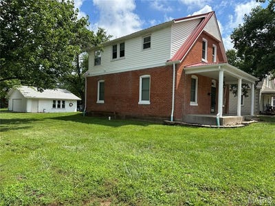 /international/us/211-w-madison-avenue-owensville-mo-110100749748/