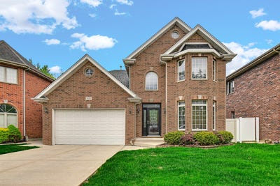 /international/us/7920-s-lorel-avenue-burbank-il-110107695056/