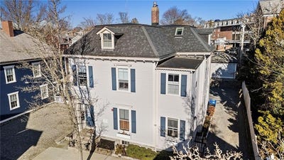 /international/us/32-school-street-newport-ri-110107208716/