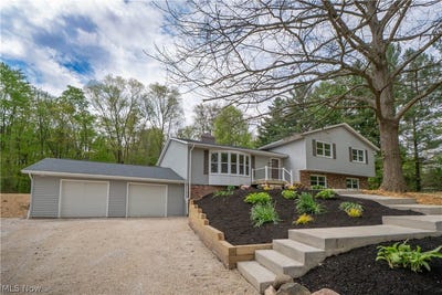 /international/us/7148-chatham-road-medina-oh-110107925175/
