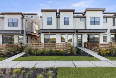 /international/us/2016-aldrich-mews-celina-tx-110103482616/