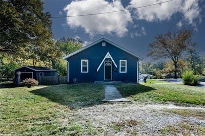 /international/us/3201-charlotte-court-alton-il-110105847161/