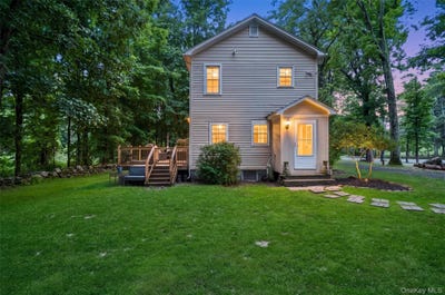 /international/us/168-shawangunk-road-middletown-ny-110109608261/