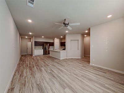 /international/us/1325-creekbank-drive-mckinney-tx-110107520100/