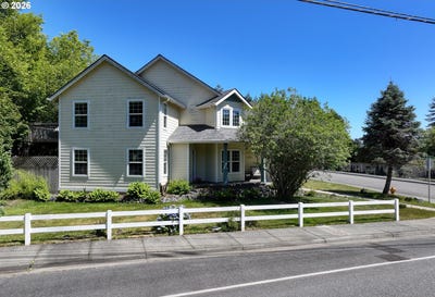 /international/us/7001-welch-ct-brookings-or-110108734624/
