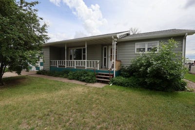 /international/us/215-11th-st-se-sidney-mt-110108978870/