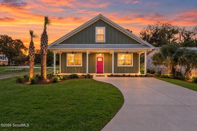 /international/us/709-adams-street-darien-ga-110110067799/