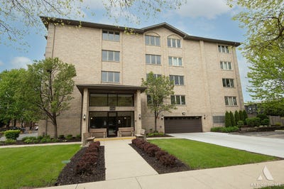 /international/us/9510-s-kolmar-avenue-oak-lawn-il-110107765443/