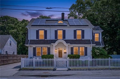 /international/us/1175-lonsdale-avenue-lincoln-ri-110108584863/