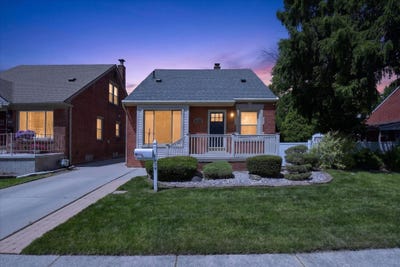 /international/us/1426-leblanc-street-lincoln-park-mi-110108536016/