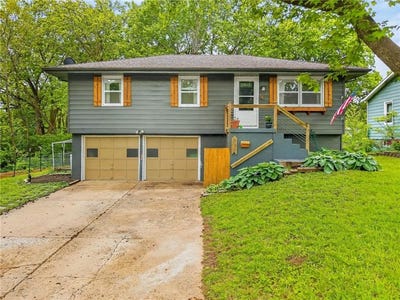 /international/us/825-sw-pleasant-drive-lee-s-summit-mo-110107728127/