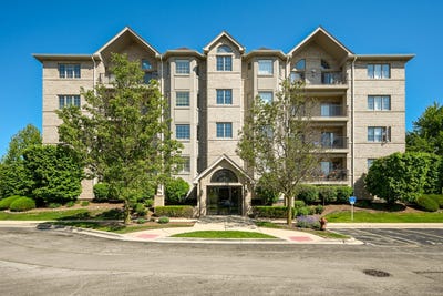 /international/us/8505-woodward-avenue-woodridge-il-110108356765/