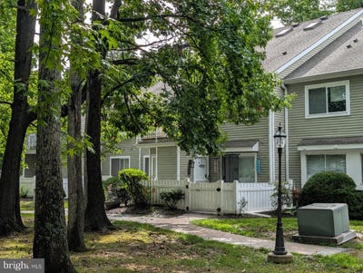 /international/us/51-deerberry-lane-south-brunswick-twp-nj-110119792659/
