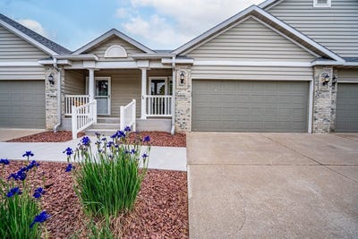 /international/us/4293-mill-ridge-circle-eau-claire-wi-110108627341/
